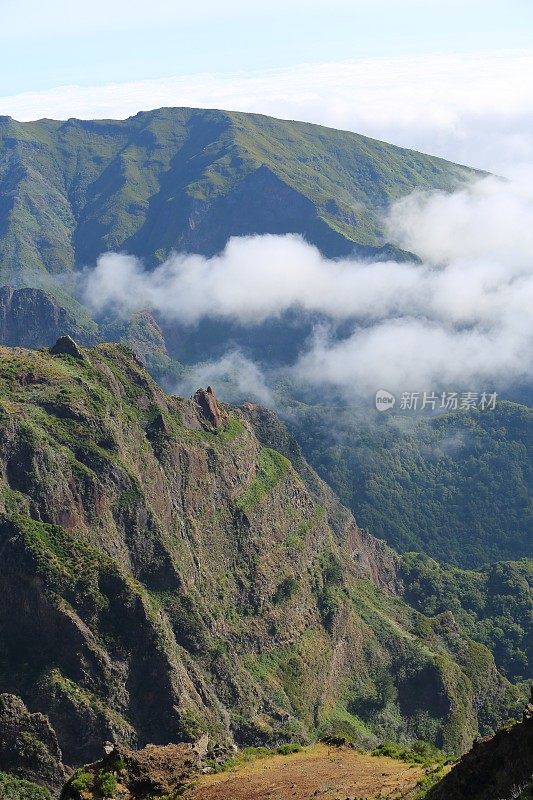 Pico do Areeiro 1818米山区-马德里